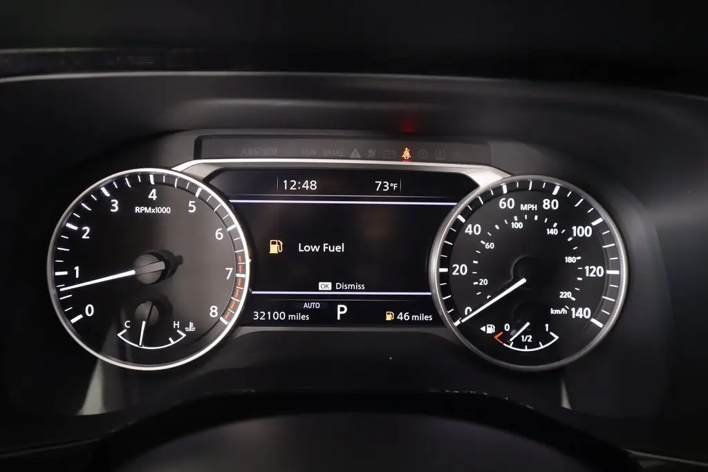 2024 Nissan Pathfinder SL photo 4