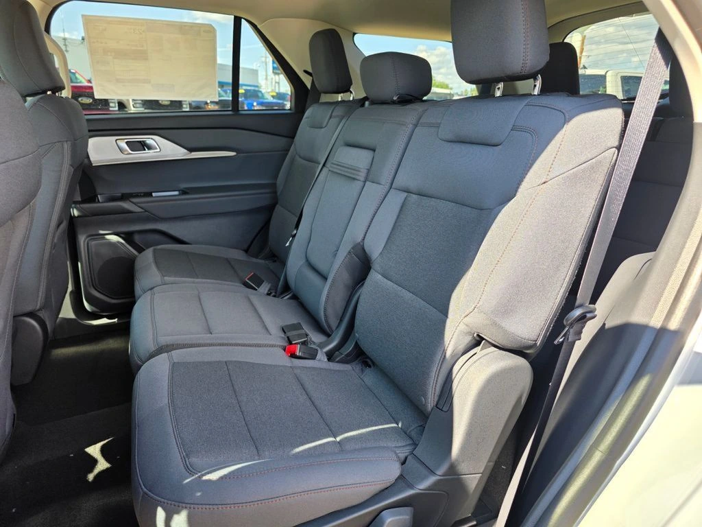 2025 Ford Explorer Active - Photo 22