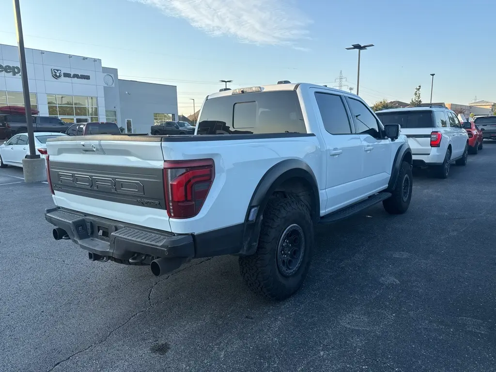 2024 Ford F-150 Raptor photo 3