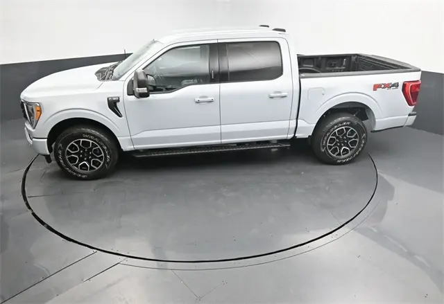2021 Ford F-150 XLT FX4 photo 17