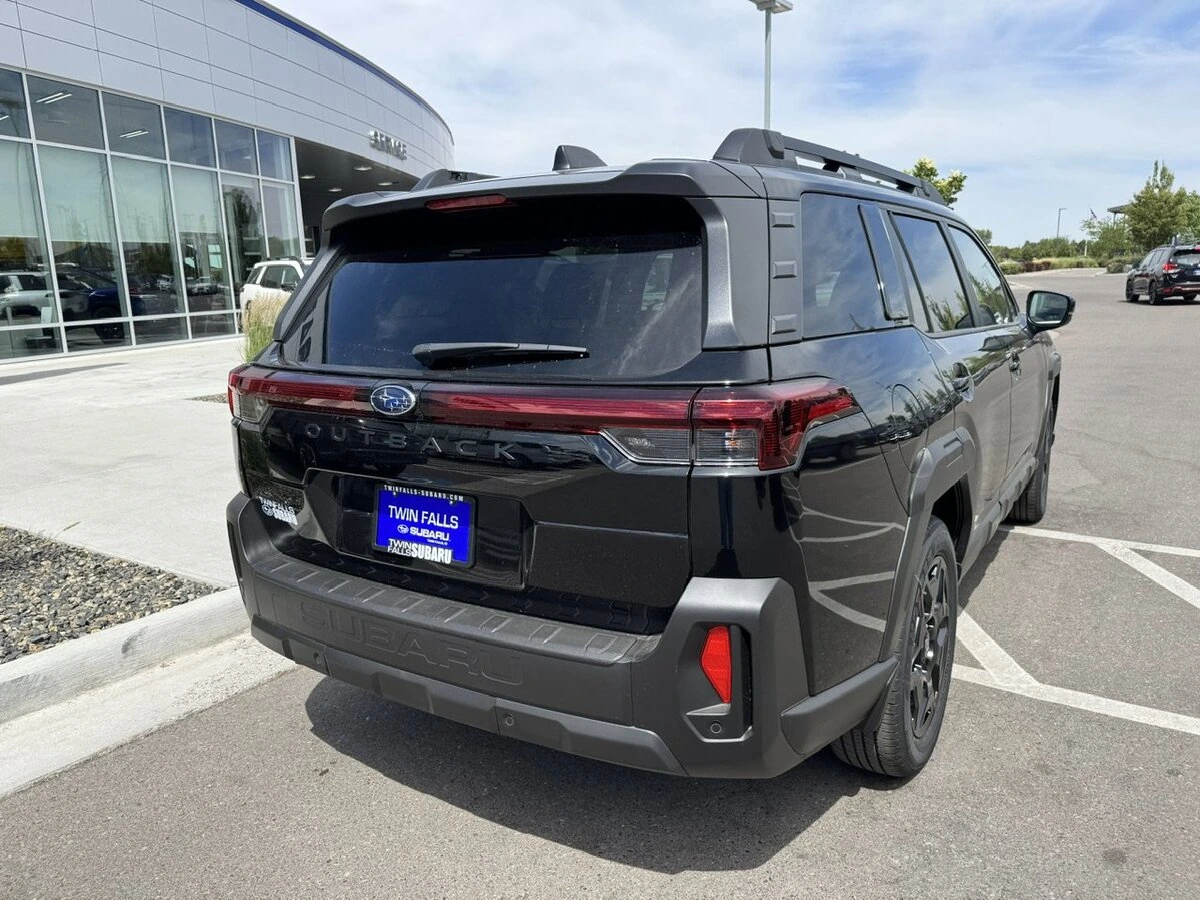 2026 Subaru Outback Limited - Photo 7