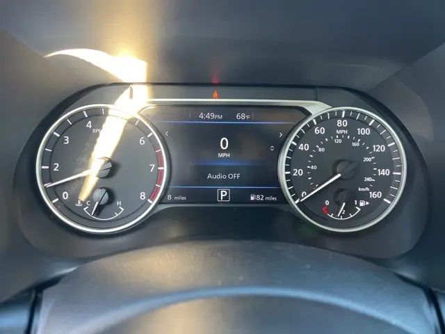 2025 Nissan Sentra SV photo 18