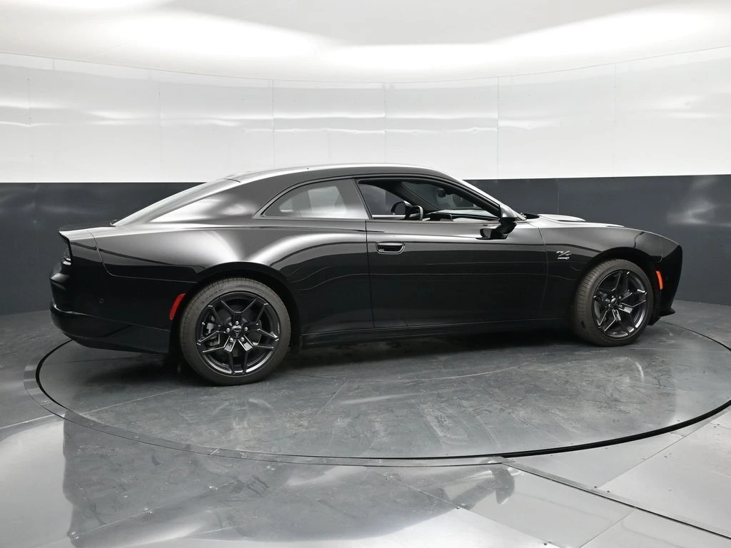 Used 2024 Dodge Charger Daytona R/T with VIN 2C3CDBCK0RR208350 for sale in Sterling, IL