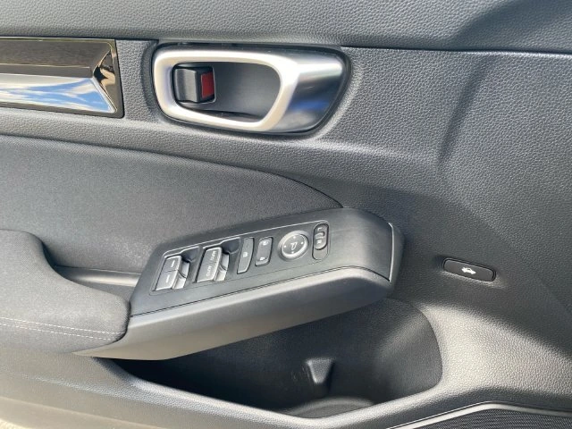 2024 Honda Civic EX - Photo 19