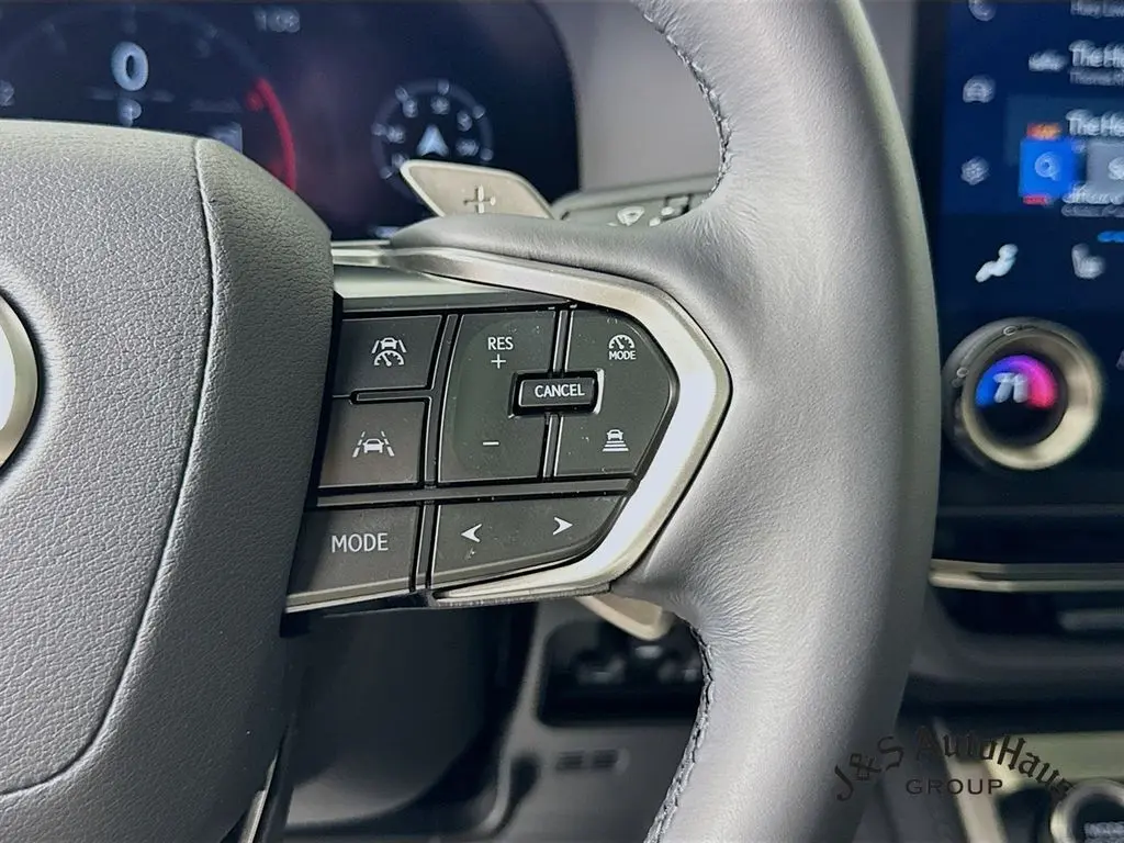 2025 Lexus GX 550 Luxury photo 14