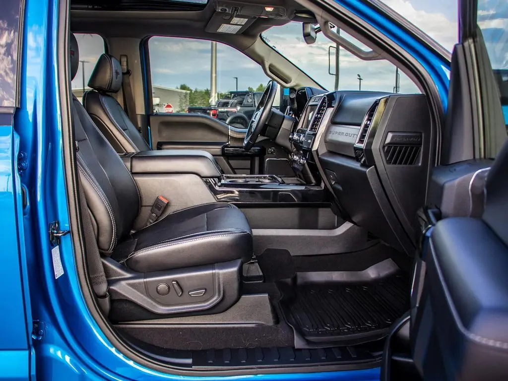 2021 Ford F-250 photo 17