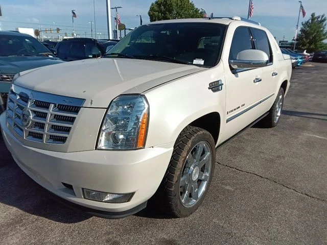 2008 Cadillac Escalade EXT AWD's photo