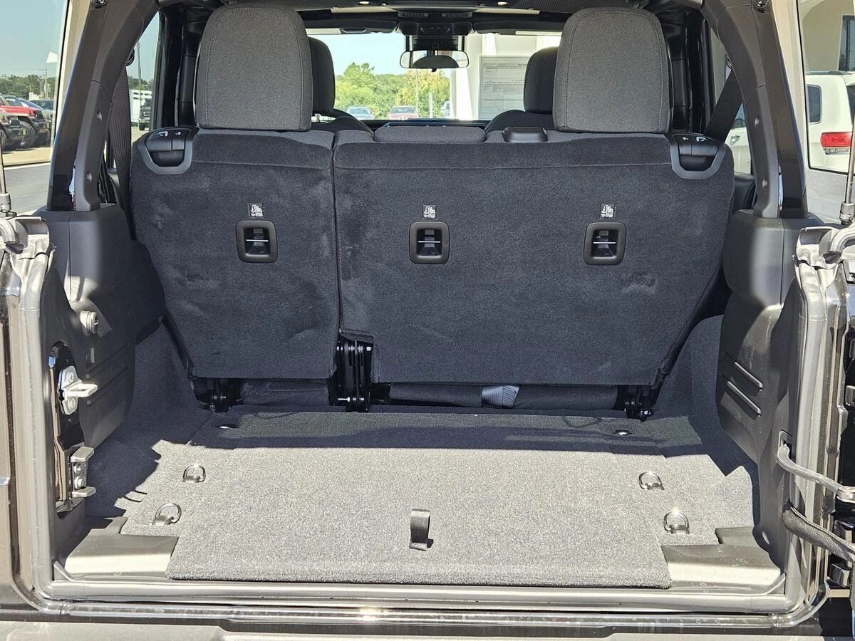 2025 Jeep Wrangler 4-Door Sport S - Photo 8