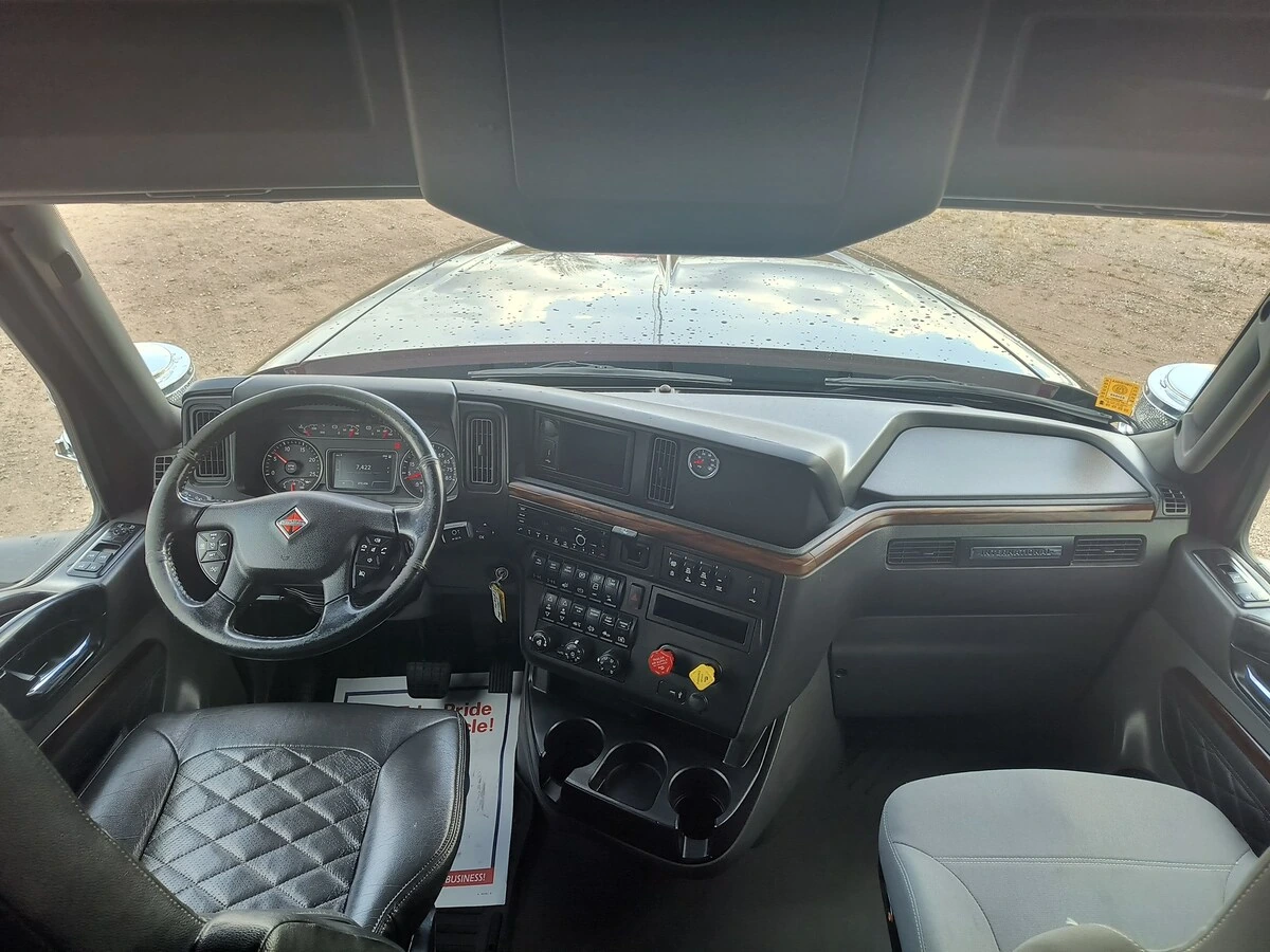 2023 International HX in Wausau, WI — photo 7