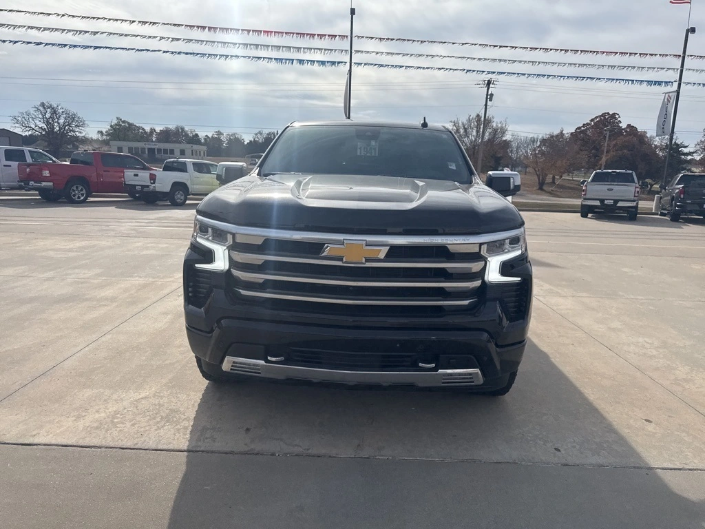 Used 2023 Chevrolet Silverado 1500 High Country with VIN 1GCUDJE82PZ104618 for sale in Bartlesville, OK