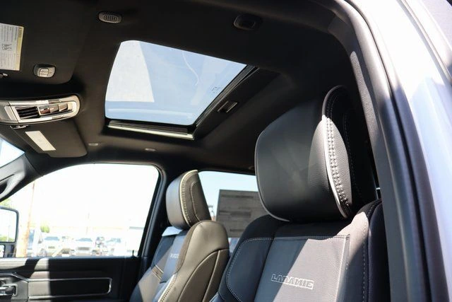 2025 RAM 2500 Laramie - Photo 33