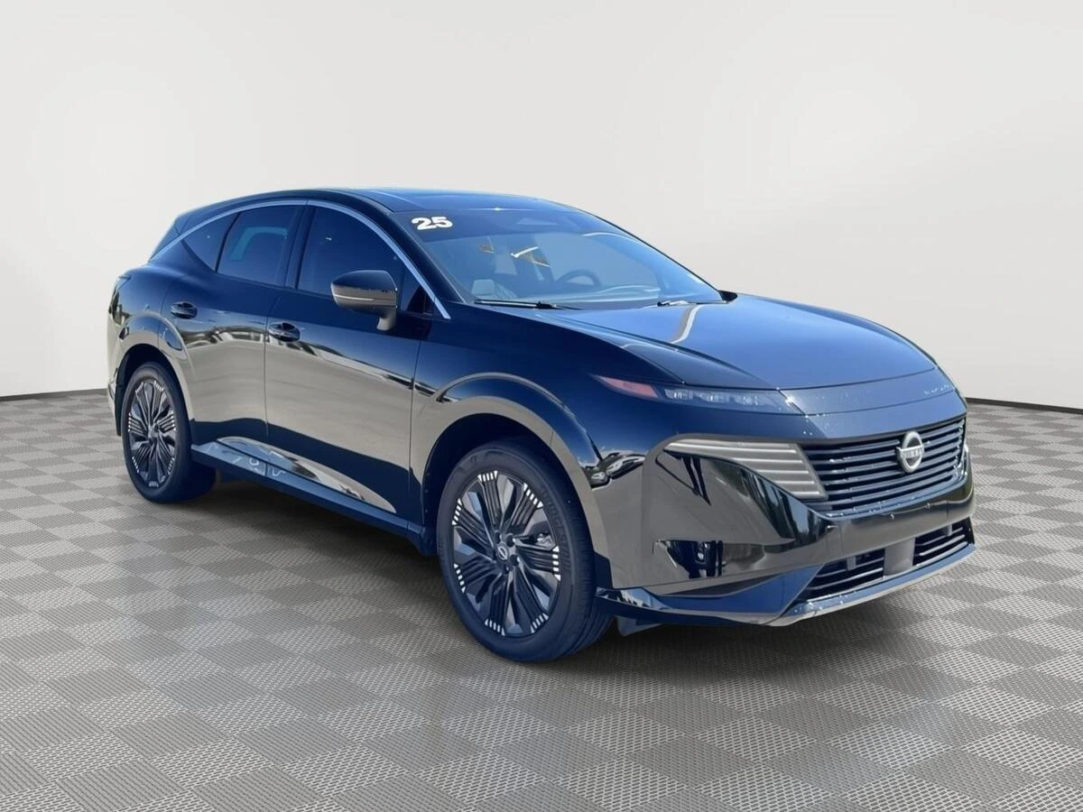 2025 Nissan Murano Platinum AWD's photo