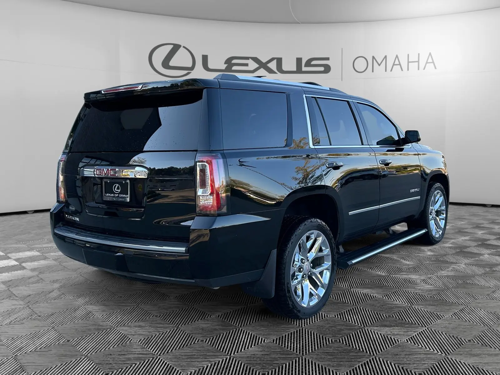 2020 Gmc Yukon Denali photo 2