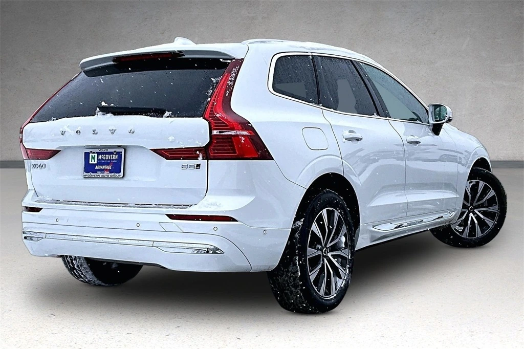 2023 Volvo - image 6