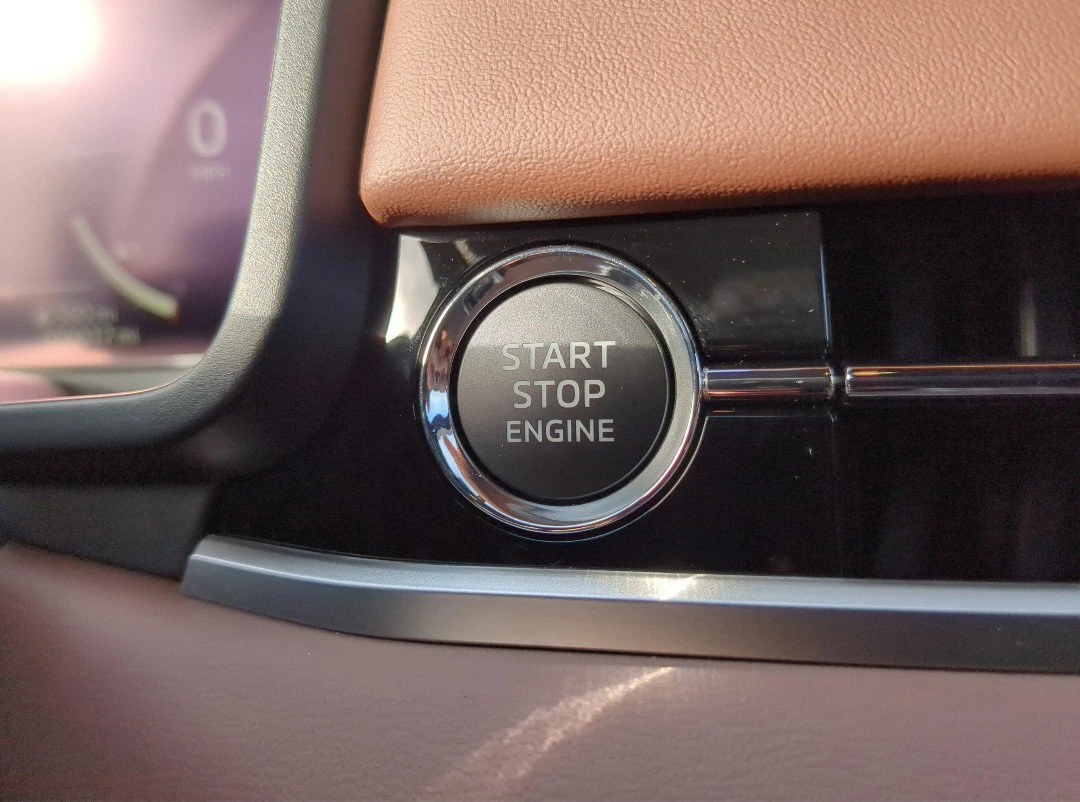 2026 Mitsubishi Outlander SEL - Photo 36