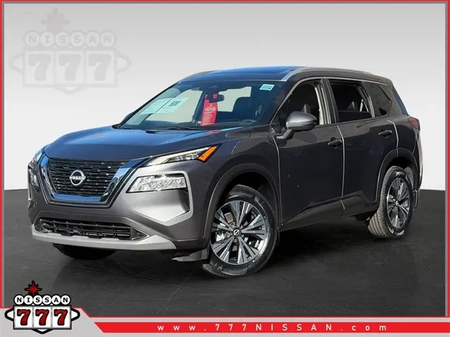 2022 Nissan Rogue SV's photo