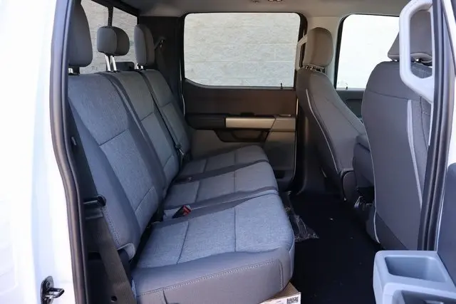 2026 Ford F-350 photo 32