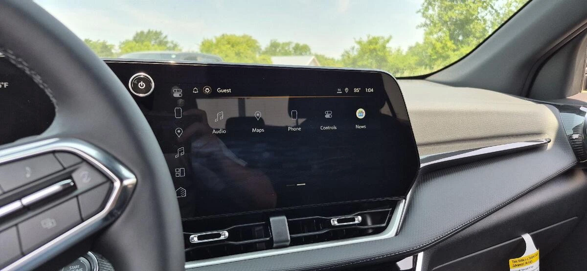 2026 Chevrolet Equinox LT - Photo 14