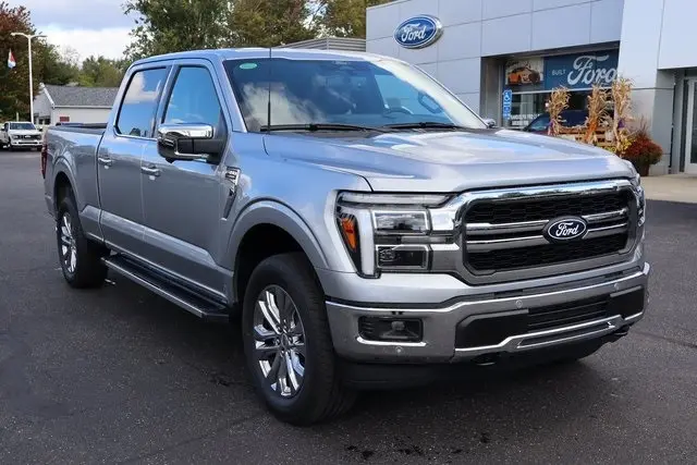 2025 Ford F-150 Lariat photo 2