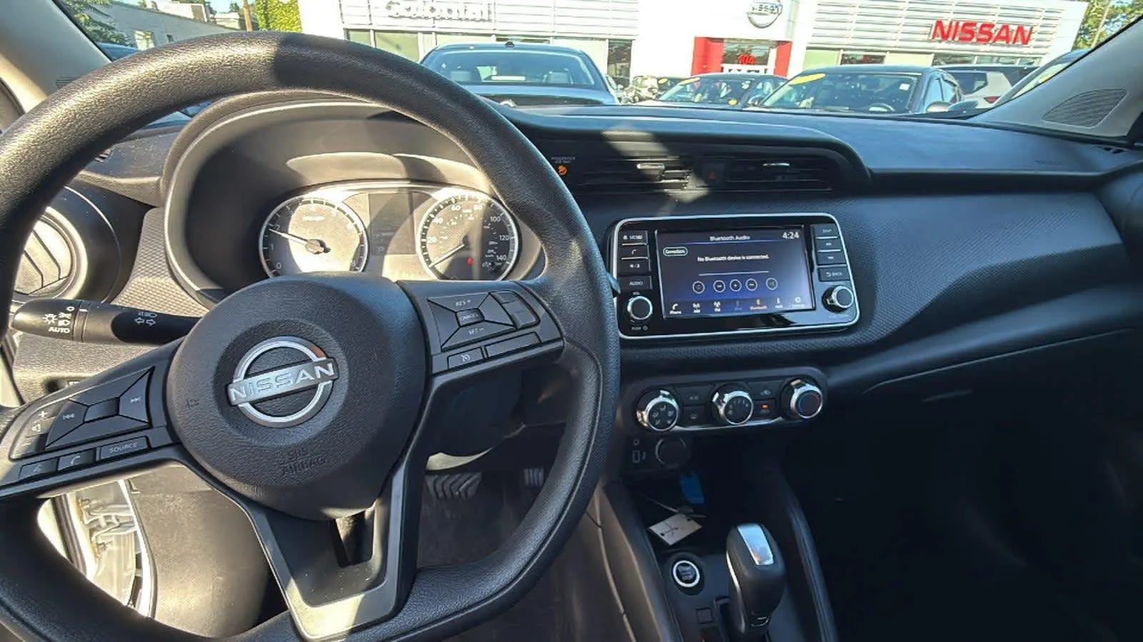 2024 Nissan Kicks S photo 13