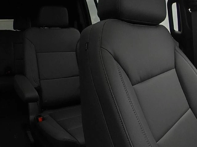 2026 Chevrolet Suburban LT - Photo 36
