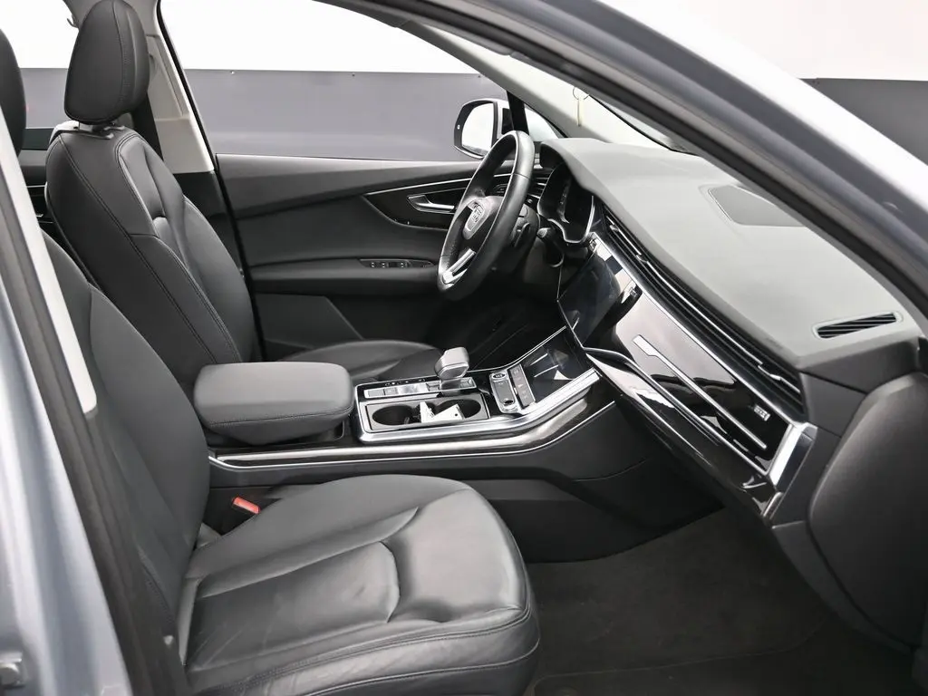 2022 Audi Q7 Premium photo 32