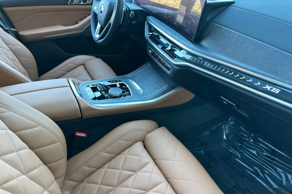 2026 BMW X5 40i - Photo 14