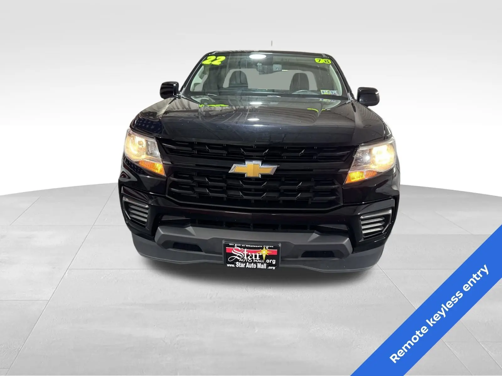 2022 Chevrolet Colorado LT photo 2