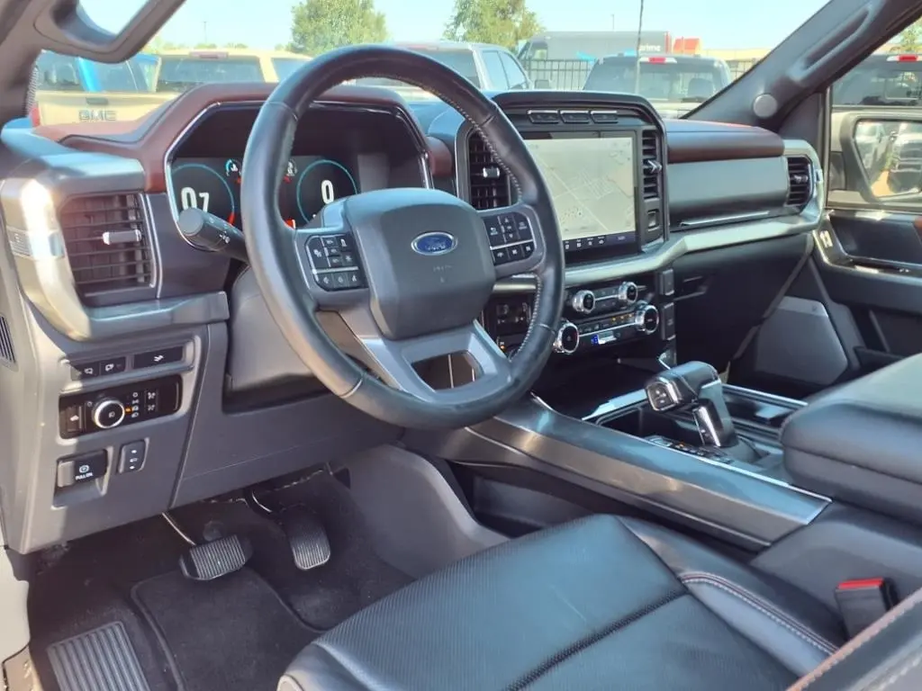 2023 Ford F-150 Lariat photo 20