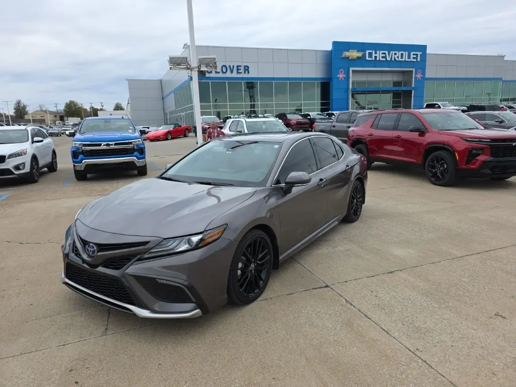 2024 Toyota Camry XSE's photo