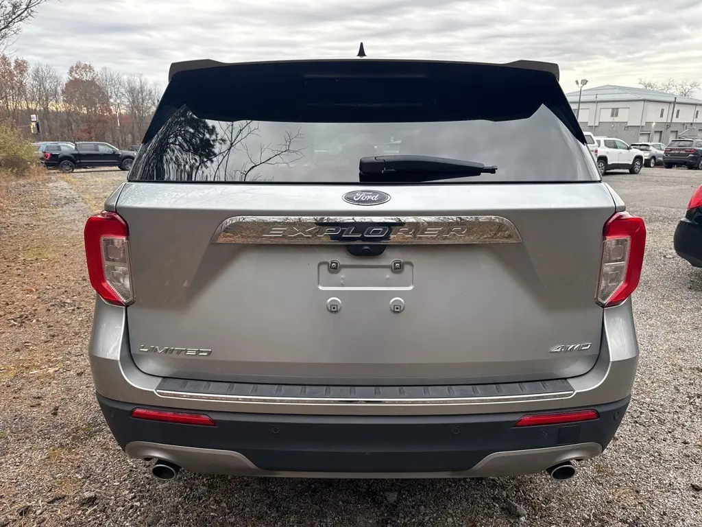 2023 Ford Explorer Limited photo 4