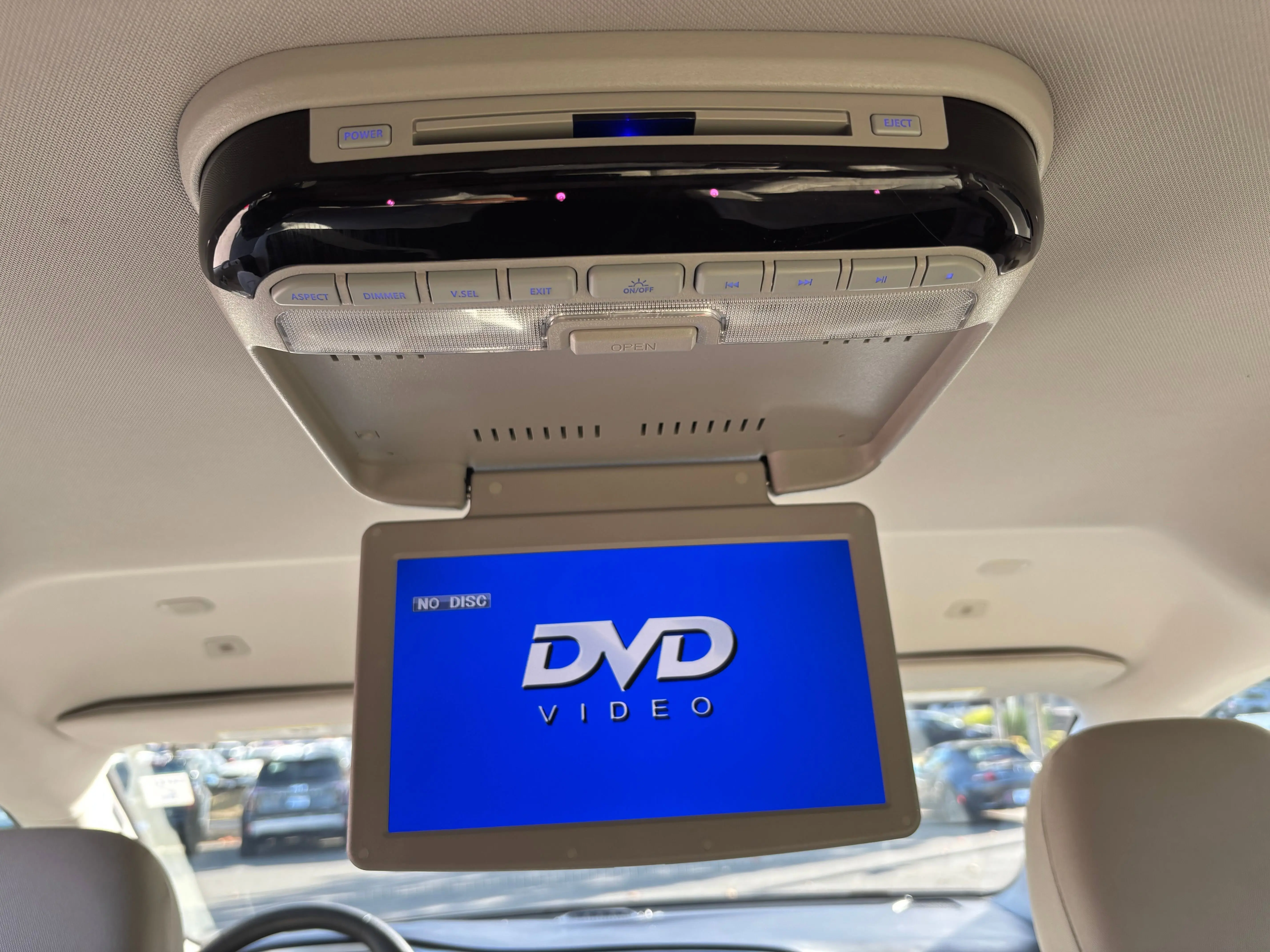 2018 Chrysler Pacifica Hybrid Touring Plus photo 3