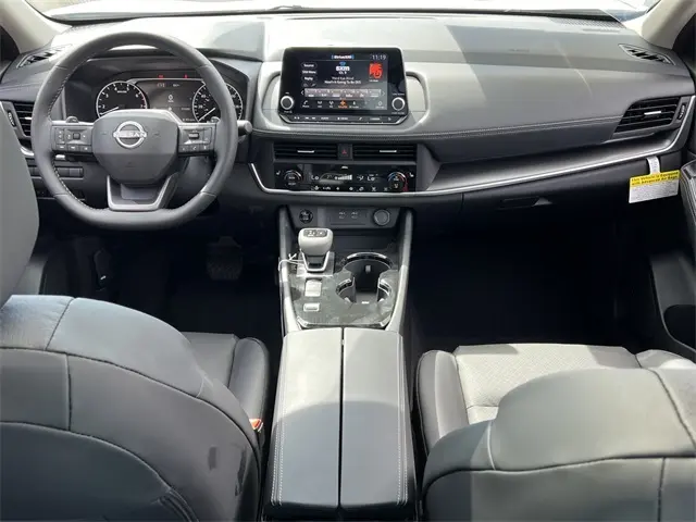 2026 Nissan Rogue SV photo 20