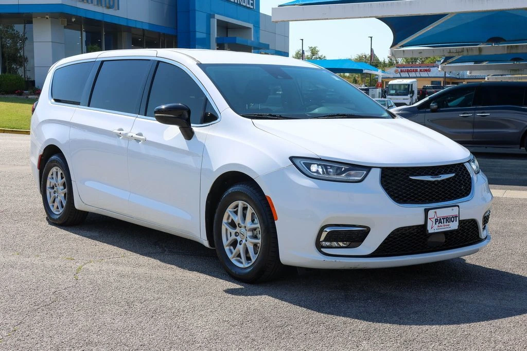 2024 Chrysler Pacifica
