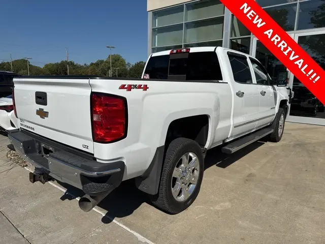 2019 Chevrolet Silverado 2500HD LTZ photo 4