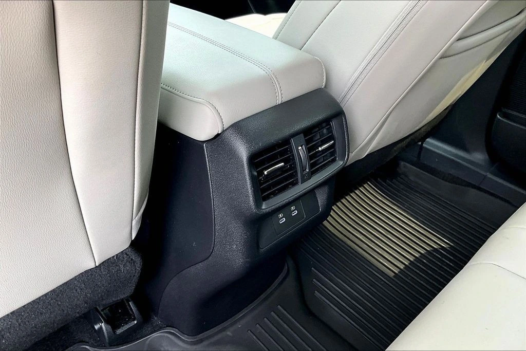 2025 Nissan Murano SV - Photo 21