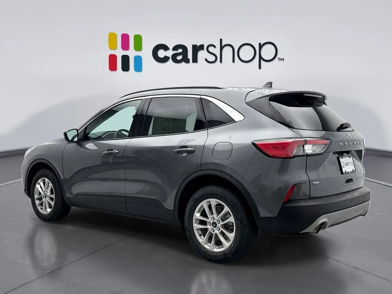 2022 Ford Escape SE photo 3