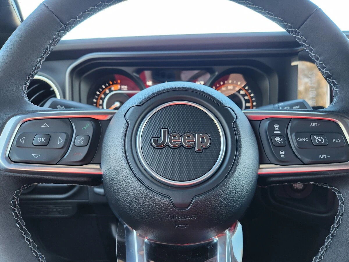 2025 Jeep Wrangler 4-Door Sahara - Photo 27