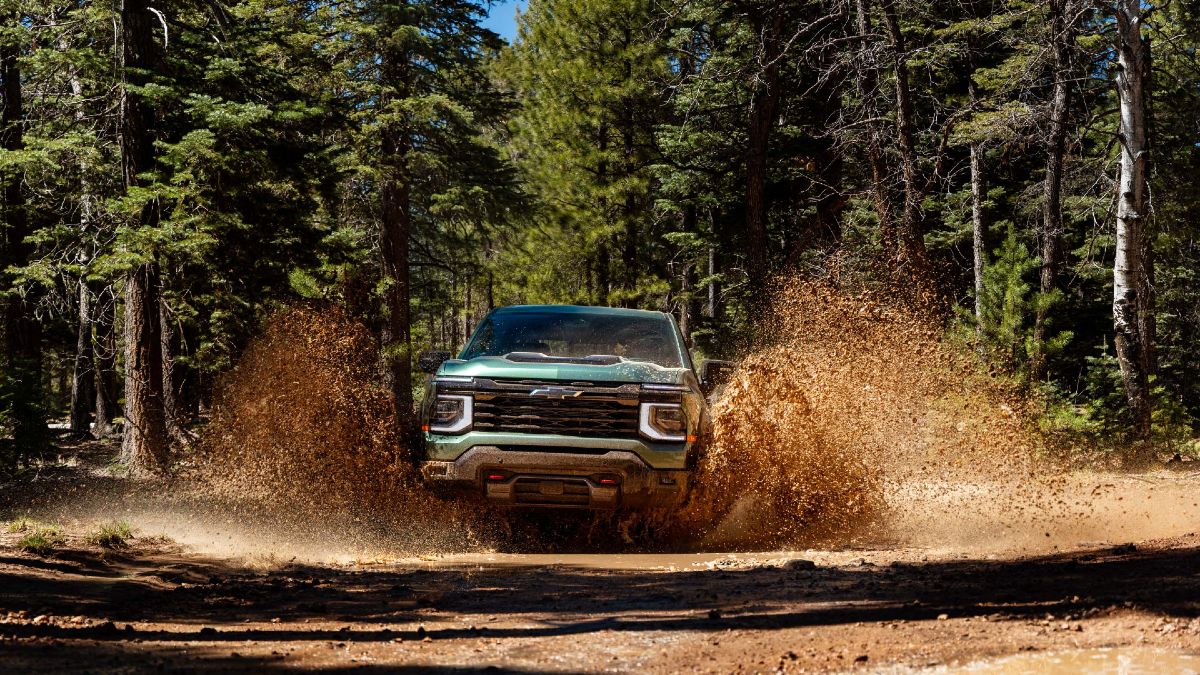 2027 Chevrolet Silverado 1500 Exterior Front Fascia while Mudding Off-Road