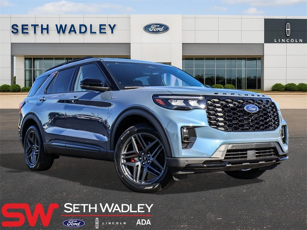 2026 Ford Explorer ST-LINE's photo