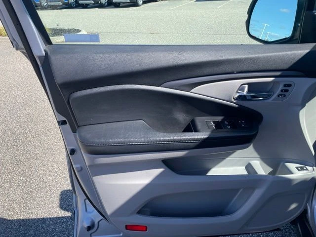 2019 Honda Pilot EX-L - Photo 16