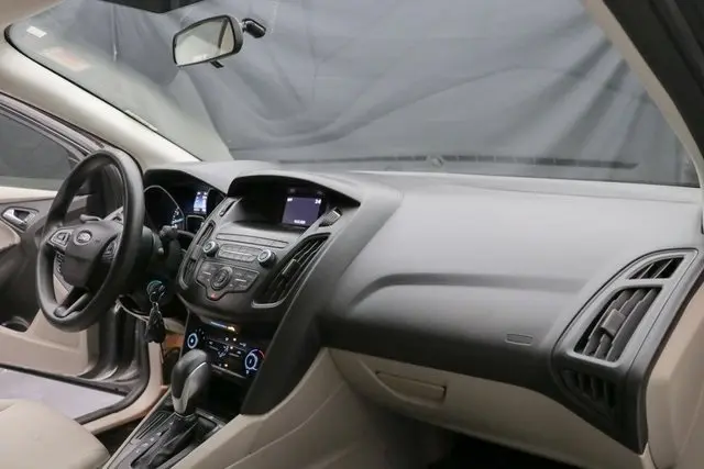 2018 Ford Focus SE photo 13