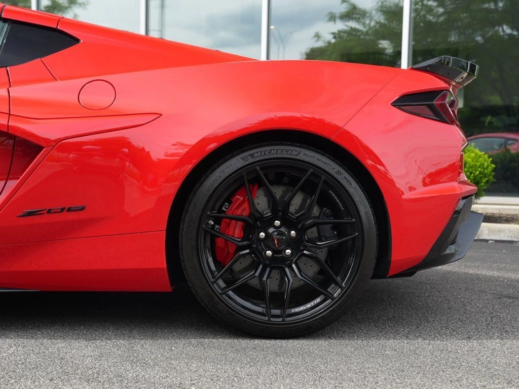 2024 Chevrolet Corvette 3LZ - Photo 9