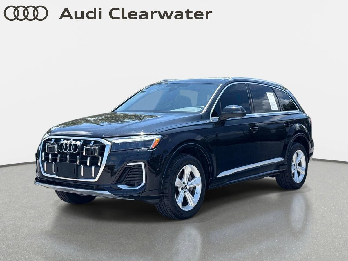 2025 Audi Q7 45 Premium quattro Tiptronic's photo