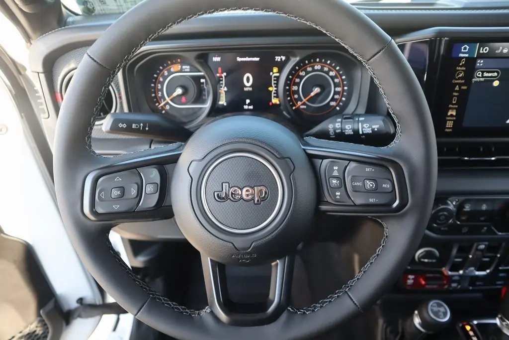 2025 Jeep Wrangler Rubicon X photo 3
