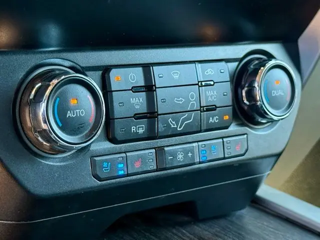 2021 Ford F-350 photo 19