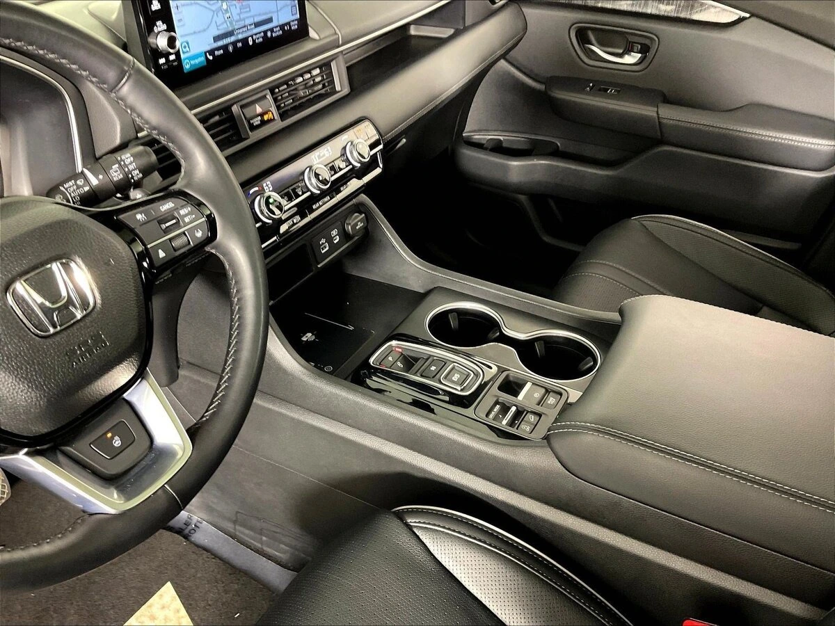 2025 Honda Pilot Elite - Photo 18