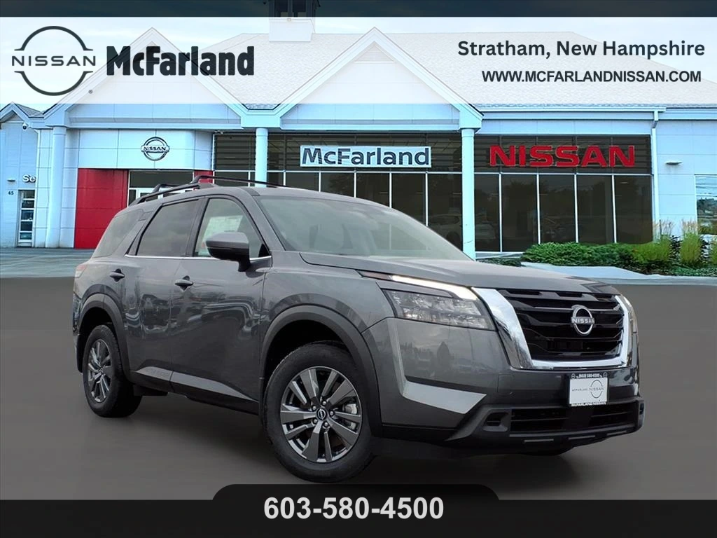 2025 Nissan Pathfinder SV's photo