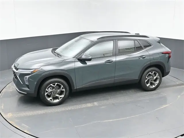 2026 Chevrolet Trax LT's photo