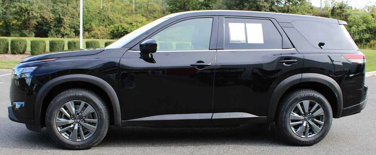2023 Nissan Pathfinder S - Photo 8